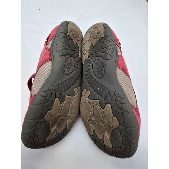 Red Suede & Mesh Womens Comfort Walking Shoes With Adjustable Strap Size 8 - Picture 9 of 11